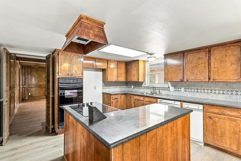 8260 Tudor Lane, Argyle TX 76226 - Photo 2