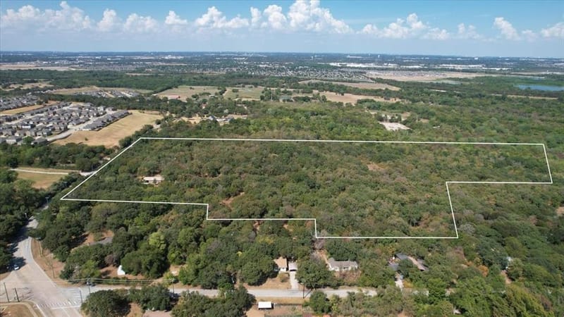 427 Cooks Lane, Fort Worth TX 76120 - Photo 4