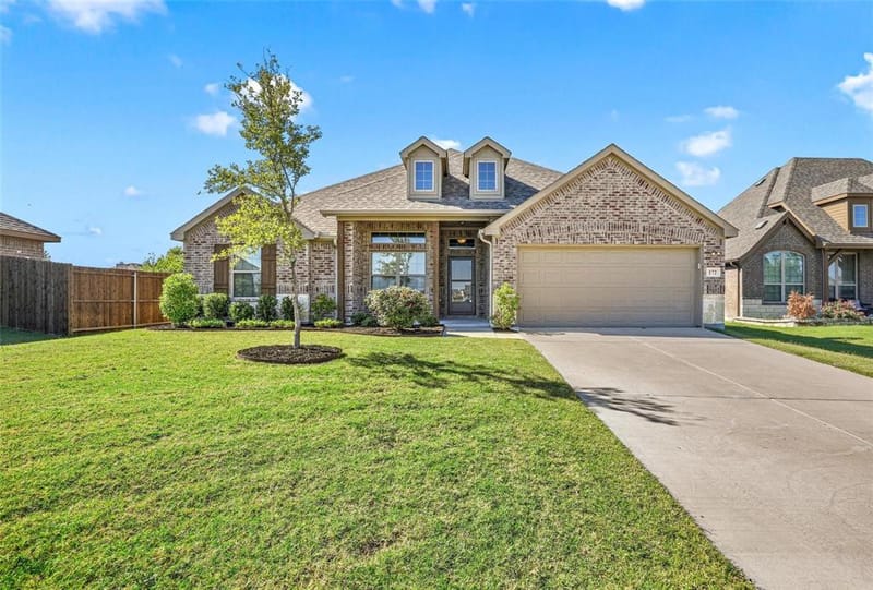 172 Landsdale Circle, Forney TX 75126