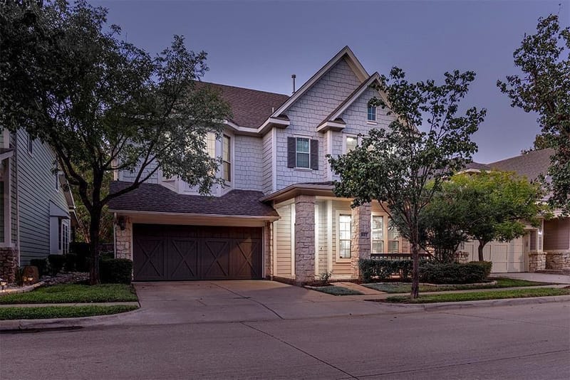 802 Moose Hollow Lane, Euless TX 76039 - Photo 2