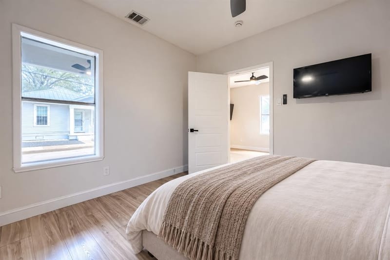 2815 Sutton Street, Dallas TX 75210 - Photo 14