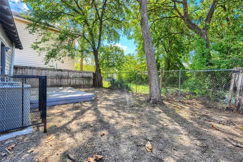 2815 Sutton Street, Dallas TX 75210 - Photo 19