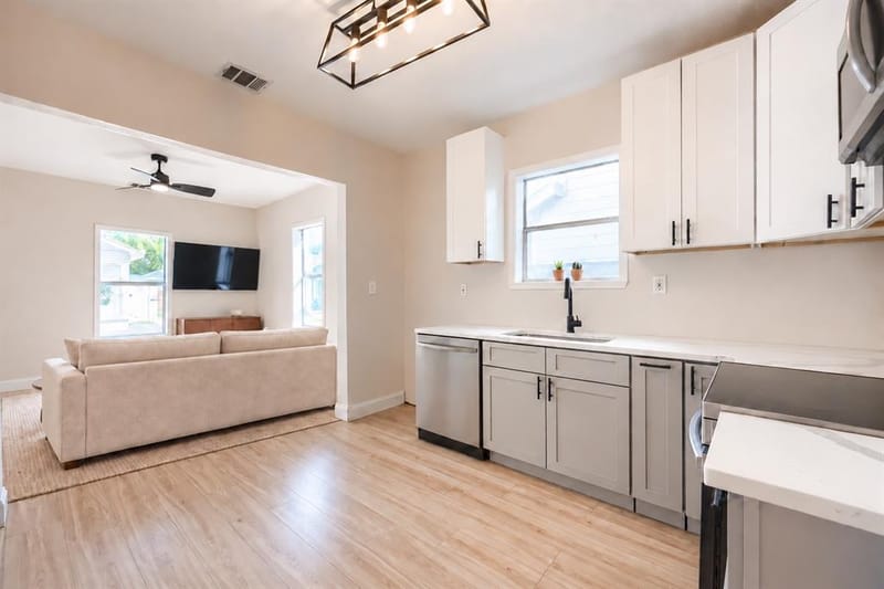 2815 Sutton Street, Dallas TX 75210 - Photo 8