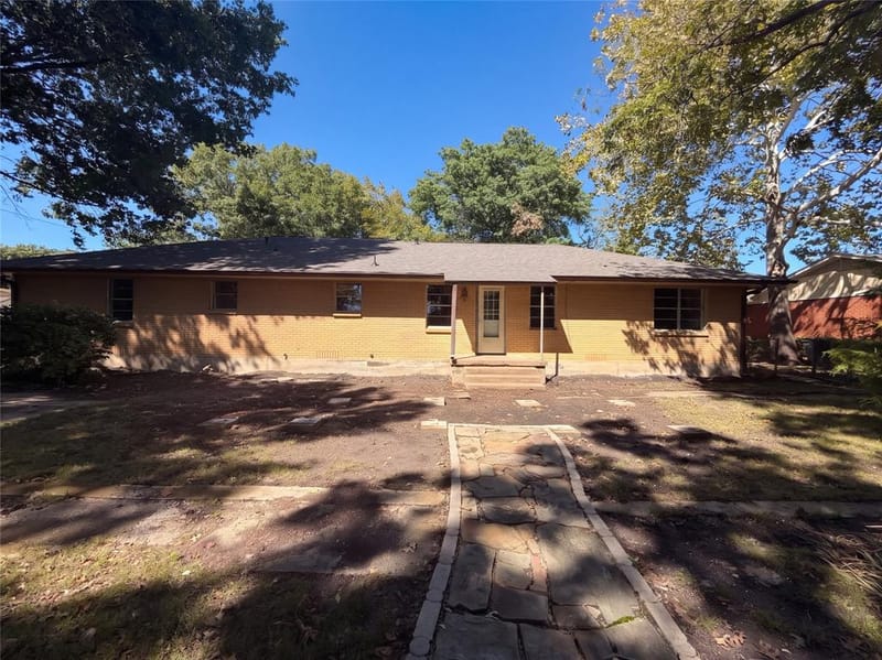 415 W Fulton Street, Van Alstyne TX 75495 - Photo 10