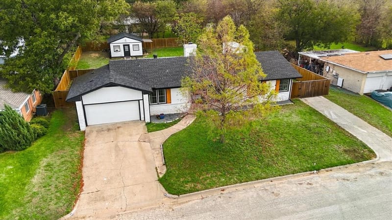 2740 Spruce Park Drive, Richland Hills TX 76118 - Photo 2