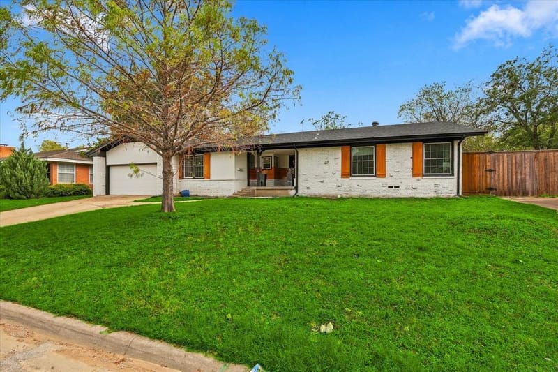 2740 Spruce Park Drive, Richland Hills TX 76118 - Photo 3