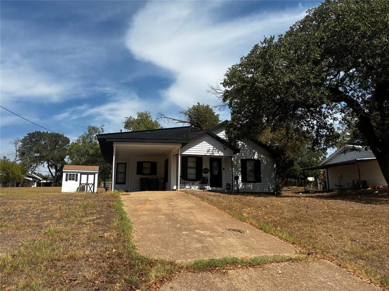 109 E Leon Street, Gatesville TX 76528 - Photo 6