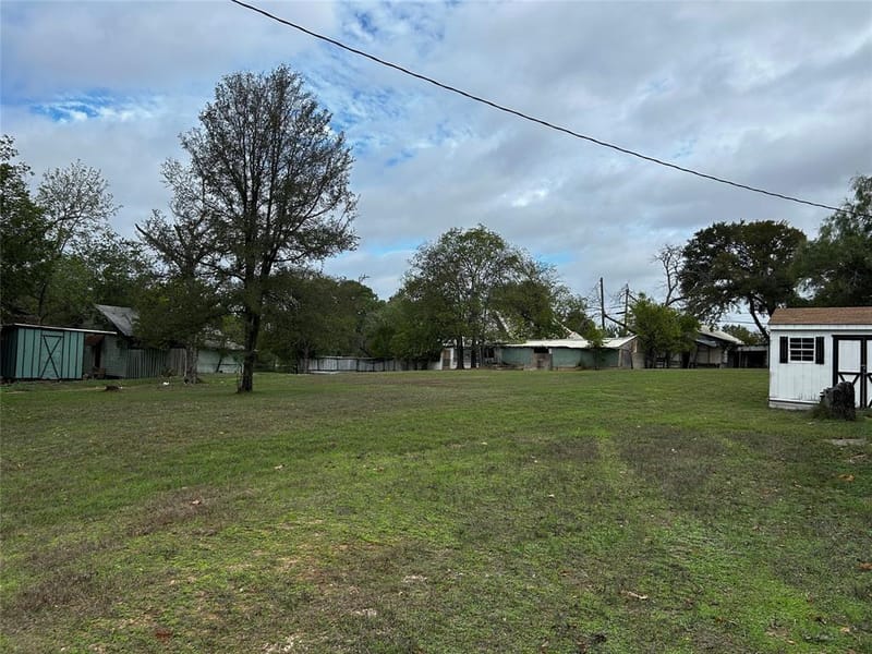 109 E Leon Street, Gatesville TX 76528 - Photo 25