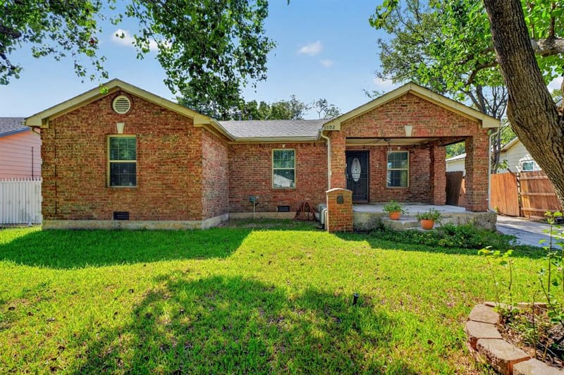 1802 McAdams Avenue, Dallas TX 75224