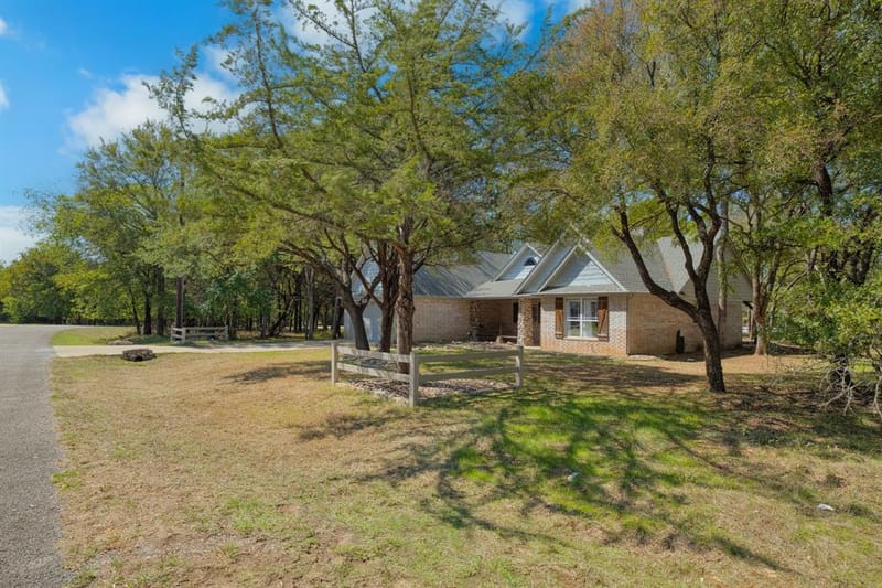 17049 Faircrest Drive, Whitney TX 76692 - Photo 34