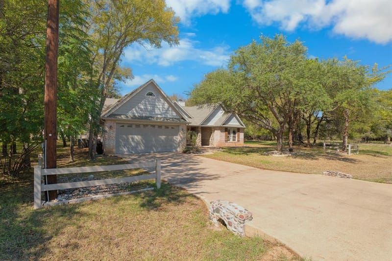 17049 Faircrest Drive, Whitney TX 76692 - Photo 4