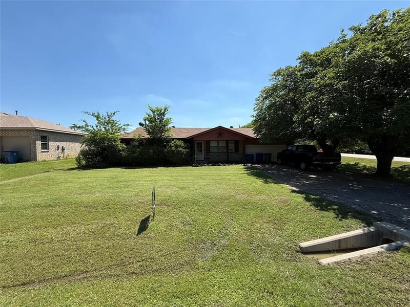 300 Linda Street, Roanoke TX 76262 - Photo 3