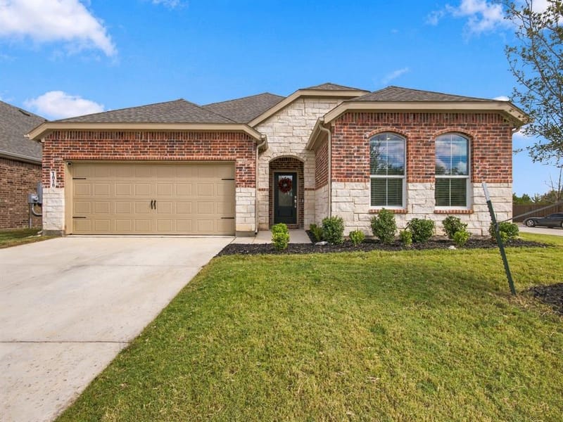 1818 Holden Drive, Cedar Hill TX 75104 - Photo 3