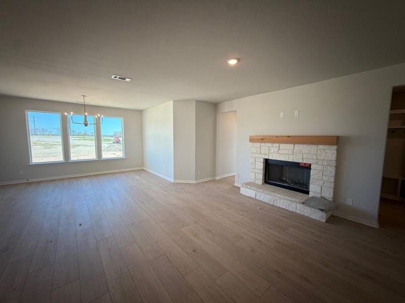 152 Meadow Bend Drive, New Fairview TX 76078 - Photo 5