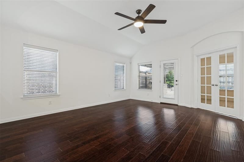 11801 Beach Street, Frisco TX 75036 - Photo 9