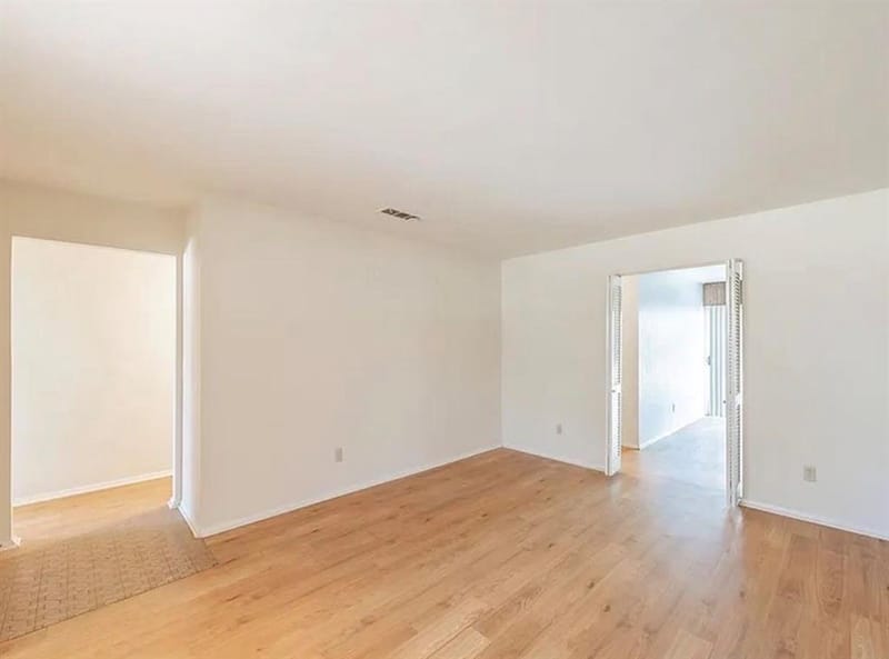1112 Paula Drive, Arlington TX 76012 - Photo 2