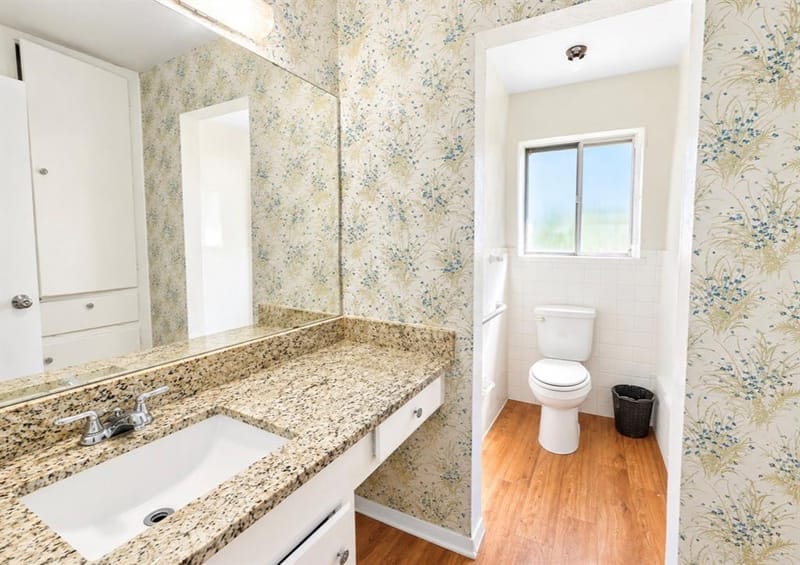 1112 Paula Drive, Arlington TX 76012 - Photo 3
