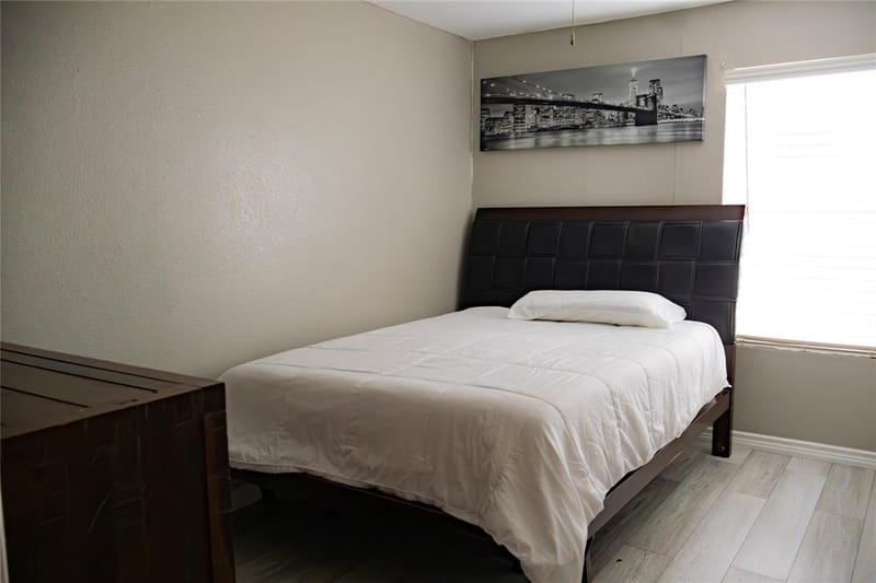 6008 Eastland Street, Fort Worth TX 76119 - Photo 10