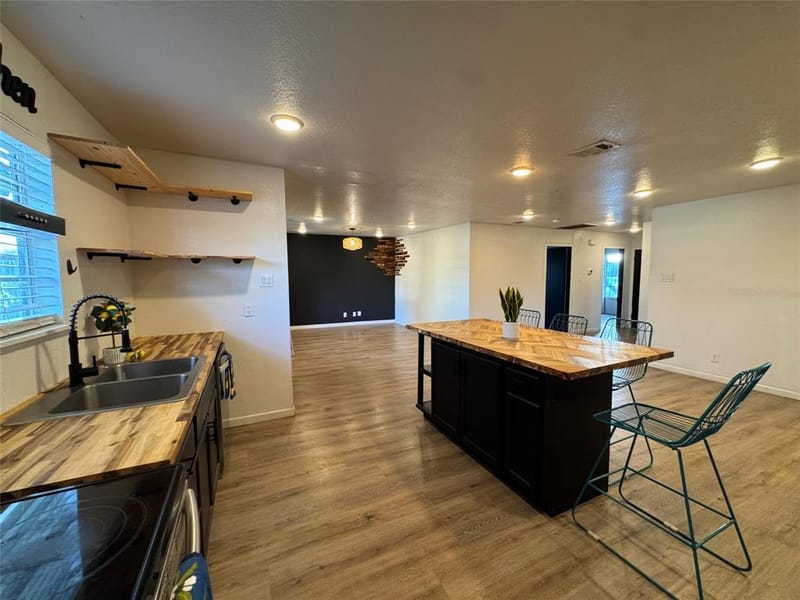 3305 Swan Street, Haltom City TX 76117 - Photo 5