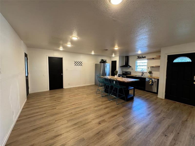 3305 Swan Street, Haltom City TX 76117 - Photo 4