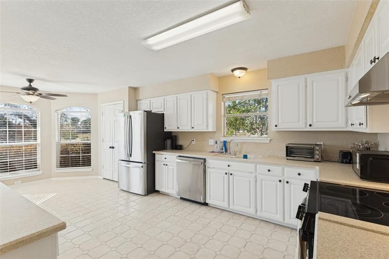 7848 Nine Mile Bridge Road, Fort Worth TX 76135 - Photo 10