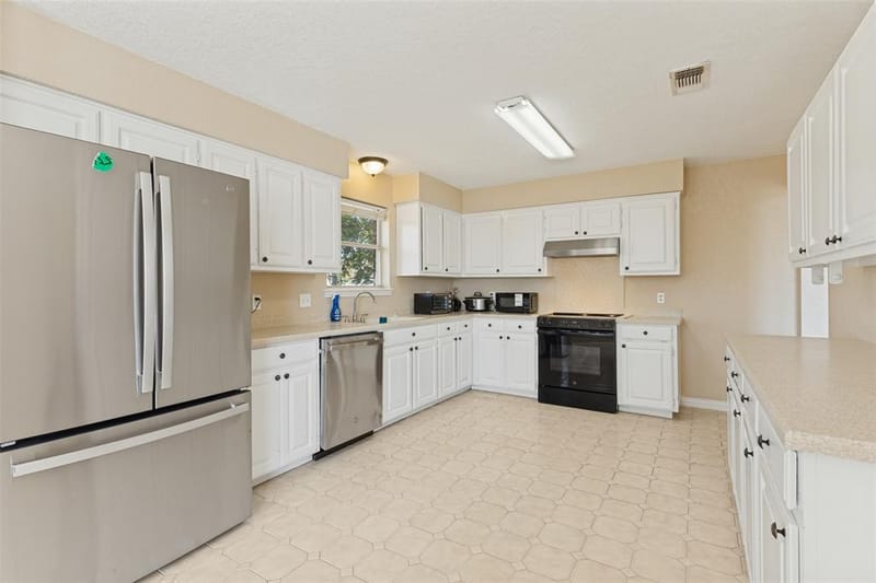 7848 Nine Mile Bridge Road, Fort Worth TX 76135 - Photo 11