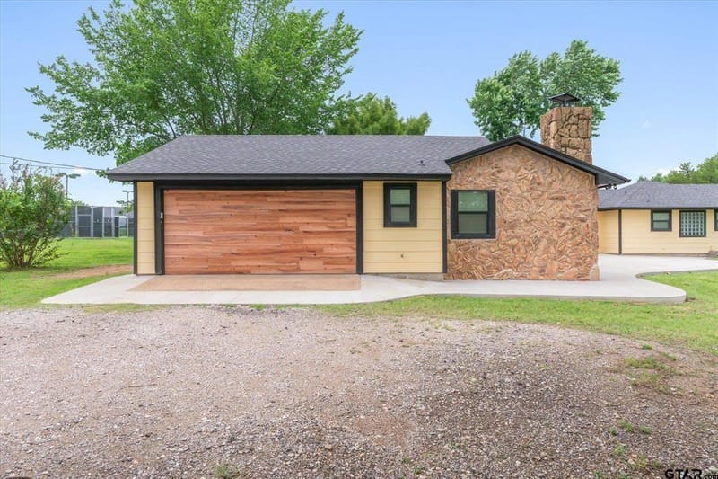 1203 N Spring Street, Grand Saline TX 75140 - Photo 12