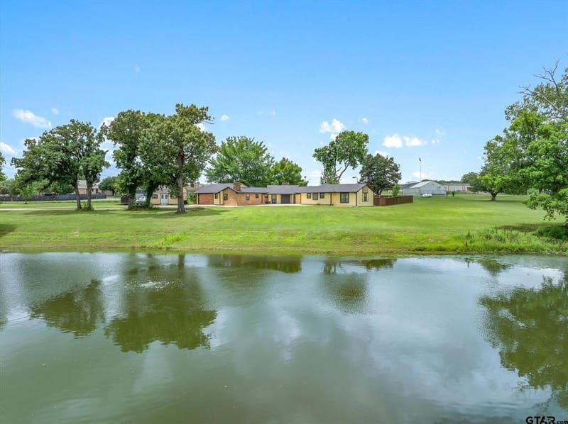 1203 N Spring Street, Grand Saline TX 75140 - Photo 14