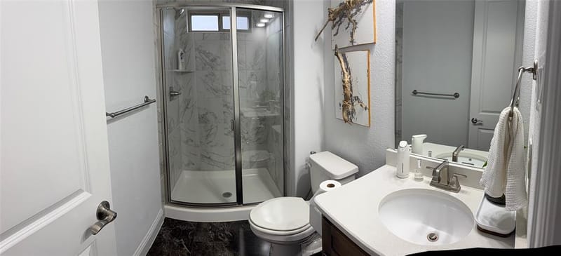 12513 Royal Oaks Lane, Farmers Branch TX 75234 - Photo 13