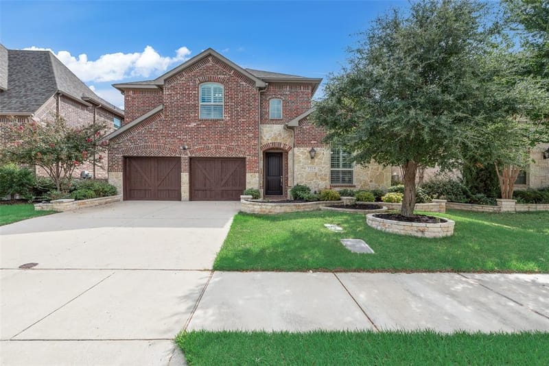 7254 Clementine Drive, Irving TX 75063 - Photo 2