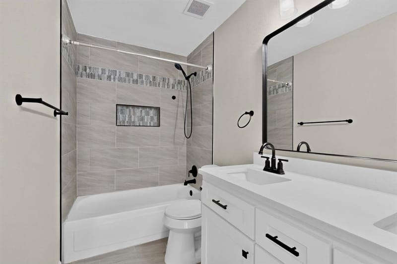 2662 Village Green Drive, Grand Prairie TX 75052 - Photo 27
