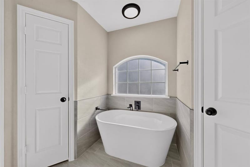 2662 Village Green Drive, Grand Prairie TX 75052 - Photo 20
