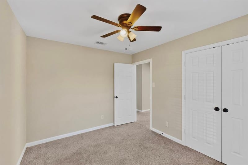 2662 Village Green Drive, Grand Prairie TX 75052 - Photo 24
