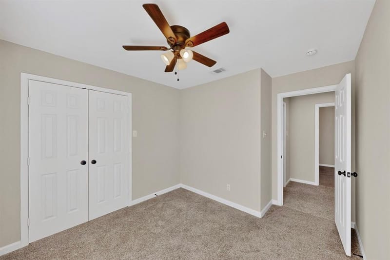 2662 Village Green Drive, Grand Prairie TX 75052 - Photo 31