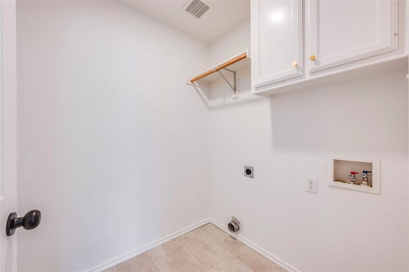 7036 Herman Jared Drive, North Richland Hills TX 76182 - Photo 17