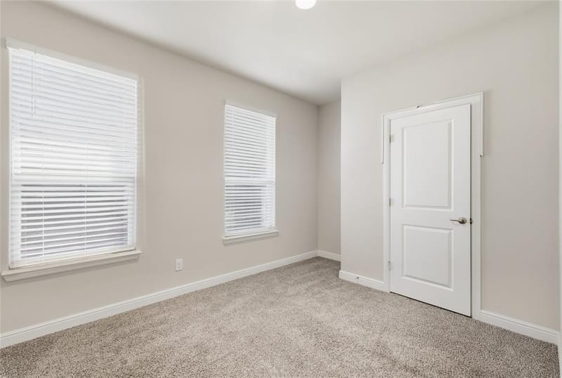 249 Irish Moss Drive, Fort Worth TX 76052 - Photo 6
