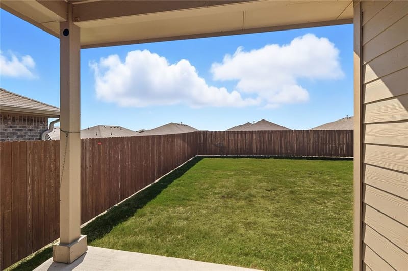 249 Irish Moss Drive, Fort Worth TX 76052 - Photo 13