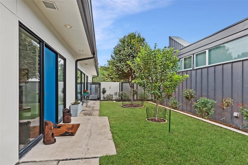 31 Vanguard Way, Dallas TX 75243 - Photo 29