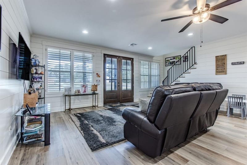 210 Pamela Avenue, Waco TX 76705 - Photo 4