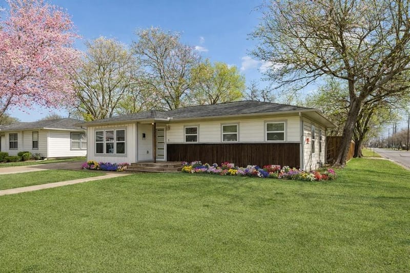 1401 N Highland Avenue, Sherman TX 75092 - Photo 23