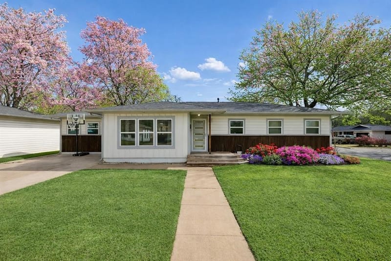 1401 N Highland Avenue, Sherman TX 75092