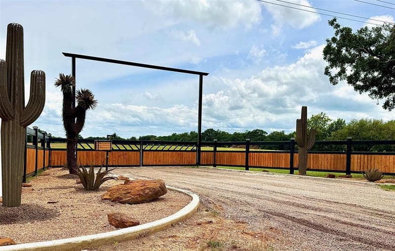 8690 E FM 922 Highway, Valley View TX 76272 - Photo 4