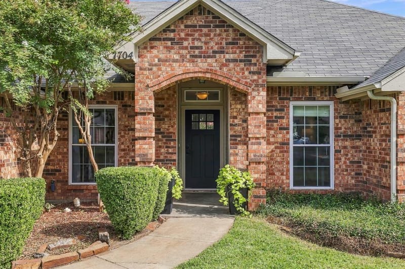 7704 Sagebrush Court S, North Richland Hills TX 76182 - Photo 2