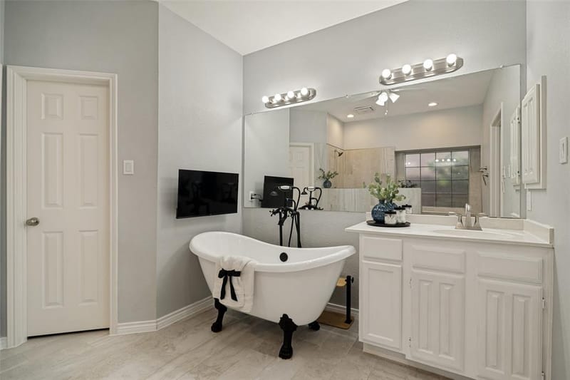 4304 Cape Cod Drive, The Colony TX 75056 - Photo 14
