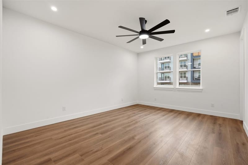 6907 Mohawk Drive, Dallas TX 75235 - Photo 16