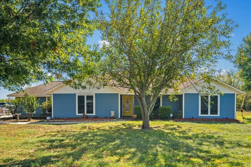 4715 Dell Drive, Greenville TX 75401 - Photo 2