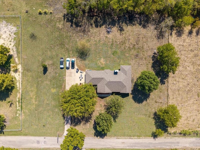 4715 Dell Drive, Greenville TX 75401 - Photo 29
