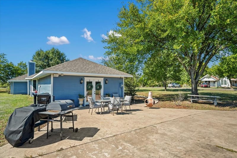 4715 Dell Drive, Greenville TX 75401 - Photo 25