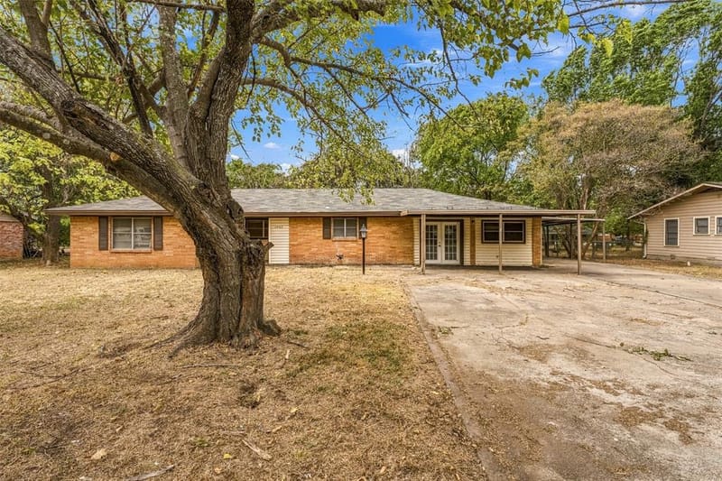1407 Berkshire Street, Waco TX 76705 - Photo 2