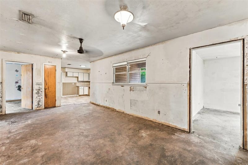 1407 Berkshire Street, Waco TX 76705 - Photo 8
